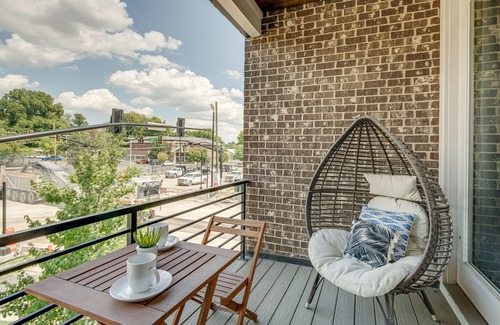 South Nashville House | Country Thunder - Private Balcony - 5 min walk to Geodis Park