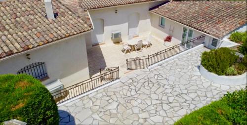 Mouans-Sartoux Villa | Country villa - Sleeps 8 - Mimosa view