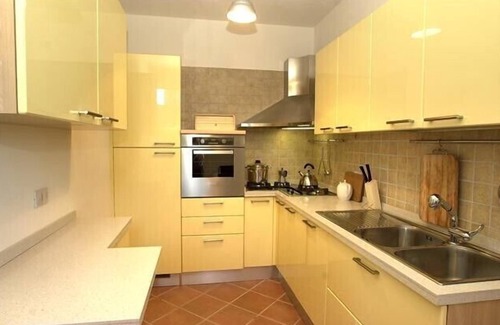 Monterosso Villa | Country Villa with Pool & Views