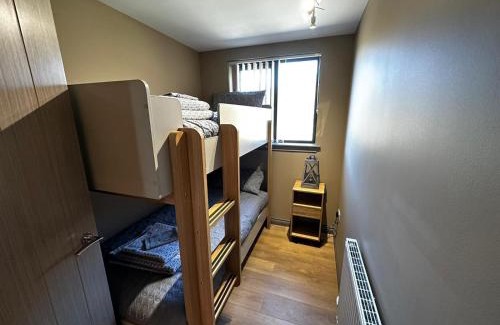Glasgow Apartment | Countryside Chalet near Glasgow