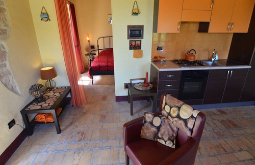 Monterosso Cottage | Countryside cottage in Pergola