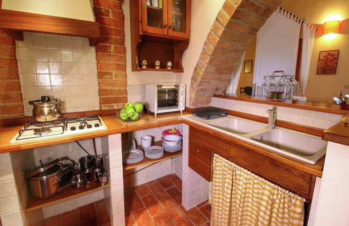 Gavignano Cottage | Countryside Cottage with Garden