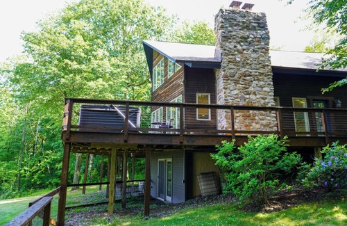 Argyle House | Countryside Estate/Lake Rights/sleep 30 people.