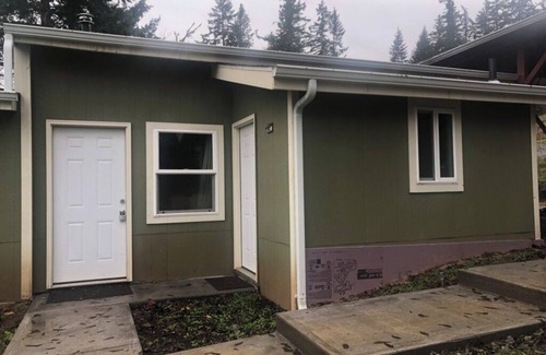 Creswell Cottage | Countryside stand alone dwelling 2.5 miles from I-5. Private building.