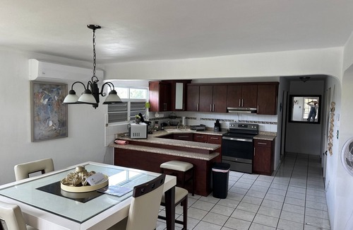 Las Piedras House | Countryside villa- 3 bedroom, 2 bath close to rainforest!