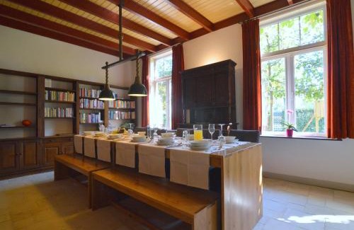 Rekken House | Countryside Villa with Games