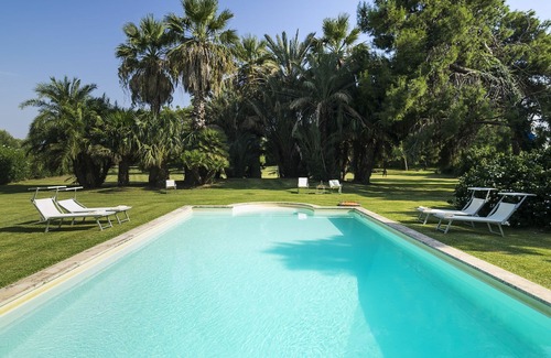 Costa Saracena-Castelluccio Villa | Countryside villa with pool and outdoor kitchen