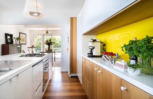 McCrae Cottage | Couples Corner A Stylish Bay View Retreat