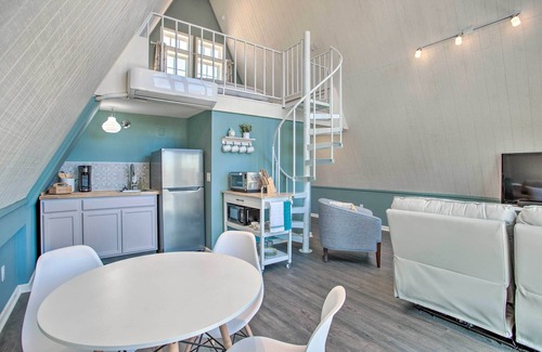 Noble House | Couples Getaway A-Frame Secluded Cabin near Lake Thunderbird. Near OU ~17 mi.