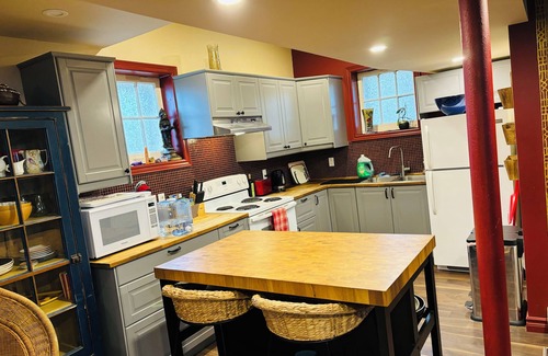 Elora Apartment | Couples paradise! Calming space in downtown Elora.