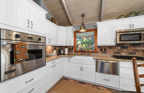 Dunnellon Cottage | Couples Retreat! Luxury Cottage directly on the Rainbow River