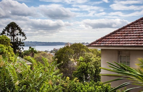 Woollahra Apartment | Courallie is a Gorgeous Apartment with Harbour Glimpses