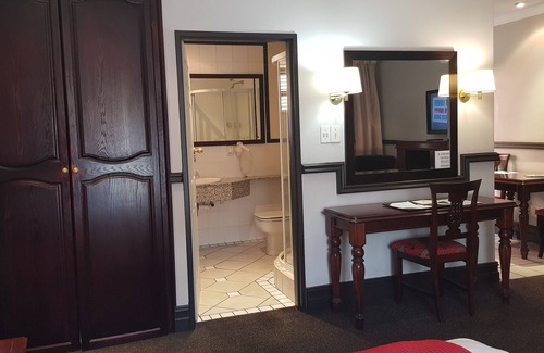 Arcadia Hotel | Court Classique Suite Hotel