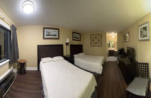 Courtland Hotel | Courtland Inn By Townhouse Franklin VA US 58