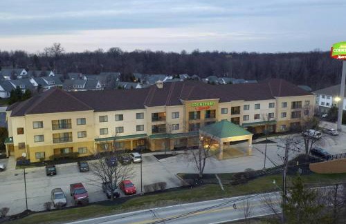 Willoughby Hotel | Courtyard by Marriott Cleveland Willoughby