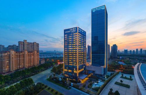 Luolong Hotel | Courtyard by Marriott Luoyang