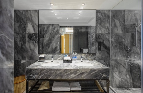 Donghu Qu Hotel | Courtyard By Marriott Nanchang