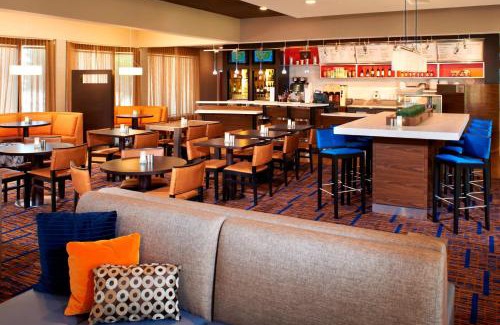 Rockford Hotel | Courtyard by Marriott Rockford