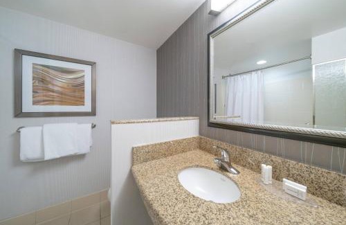 Salisbury Hotel | Courtyard by Marriott Salisbury