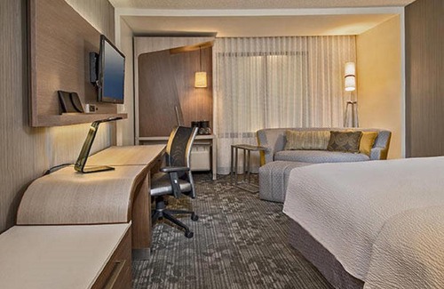 Battle Creek Hotel | Courtyard by Marriott Battle Creek