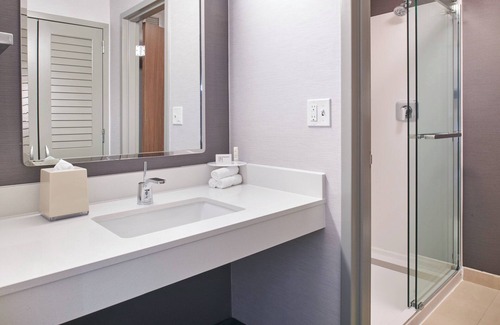 Highland Park Hotel | Courtyard by Marriott Chicago Highland Park/Northbrook