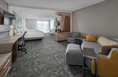 Stockade Historic District Hotel | Courtyard by Marriott Schenectady at Mohawk Harbor