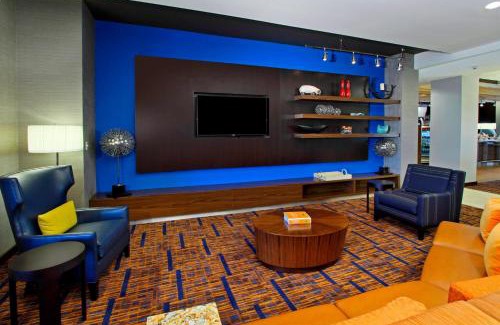 Victoria Hotel | Courtyard by Marriott Victoria