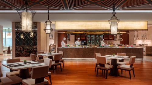 Jinfeng Developing Area Hotel | Courtyard by Marriott Yinchuan