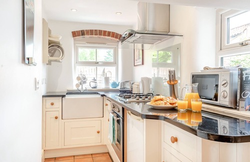 Stiffkey House | Courtyard Cottage - One Bedroom House, Sleeps 2