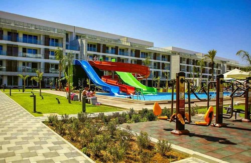 Trikomo Apartment | Courtyard