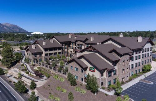Woodlands Village Hotel | Courtyard Flagstaff