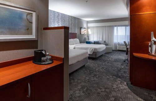 Fort Worth Hotel | Courtyard Fort Worth West at Cityview