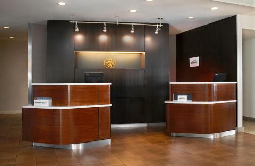 North Kansas City Hotel | Courtyard Kansas City at Briarcliff