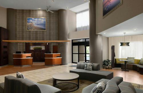 Ronkonkoma Hotel | Courtyard Long Island MacArthur Airport