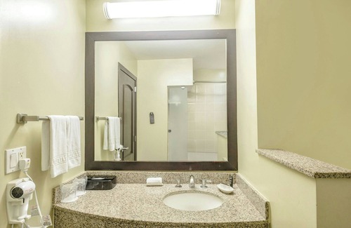 Antiguo Cuscatlan Hotel | Courtyard Marriott San Salvador