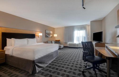Richmond Heights Hotel | Courtyard St. Louis Brentwood