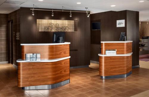 East Syracuse Hotel | Courtyard Syracuse Carrier Circle
