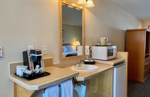 The Dalles Hotel | Cousins Country Inn