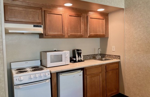 The Dalles Hotel | Cousins Country Inn
