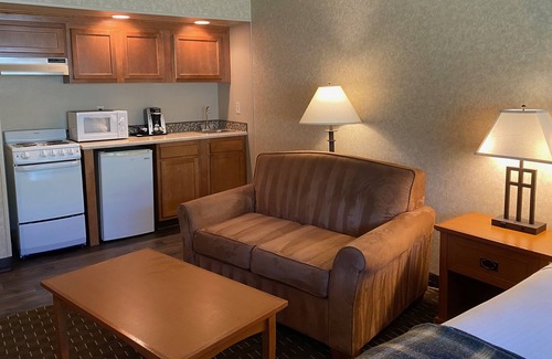 The Dalles Hotel | Cousins Country Inn