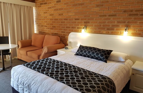 Inverell Hotel | Cousins Motor Inn