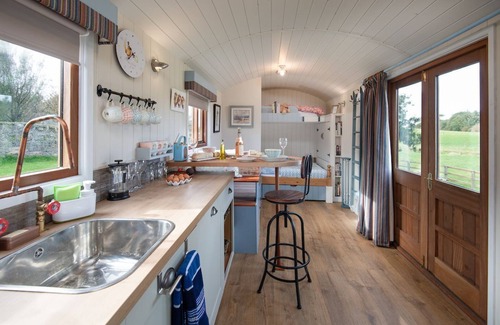 Bowsden Cabin | COW PARSLEY SHEPHERD'S HUT, near Berwick upon Tweed - sleeps 4