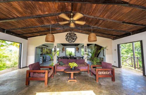 Orange Bay Apartment | Coyaba 1 Bedroom Unit - Embrace Tranquility in the Hanover Countryside