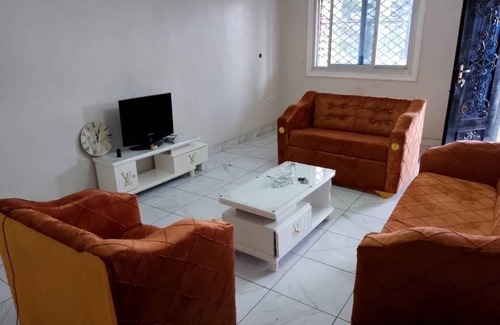 Limbe Apartment | Cozi and comfortable guesthouse located at Mile 4 Limbe. Friendly and welcoming