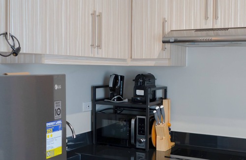 Talisay Apartment | Cozy 1-bed unit near SRP Talisay