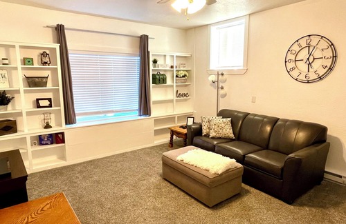 Melcher-Dallas Apartment | Cozy 1-bedroom apartment in welcoming Melcher-Dallas with AC, WiFi