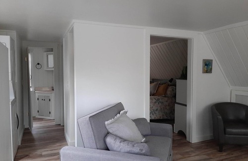 Damariscotta Apartment | Cozy 1-bedroom apartment in charming Damariscotta with AC, WiFi