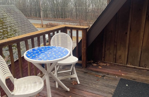 Port Jervis Apartment | Cozy 1-bedroom apartment with AC, WiFi in charming Port Jervis
