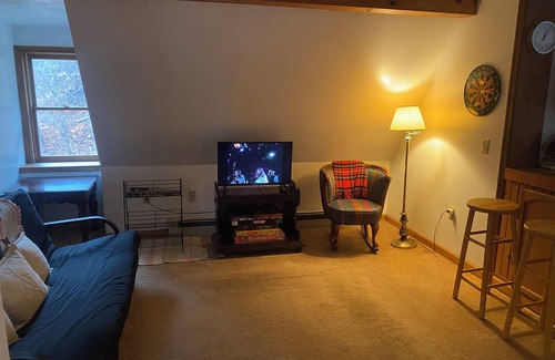 Port Jervis Apartment | Cozy 1-bedroom apartment with AC, WiFi in charming Port Jervis