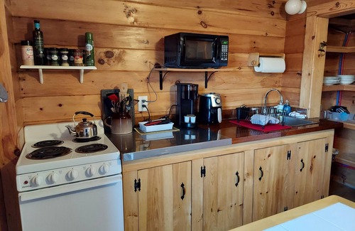 Littleton Apartment | Cozy 1-bedroom apartment in charming Littleton with stunning mountain views!
